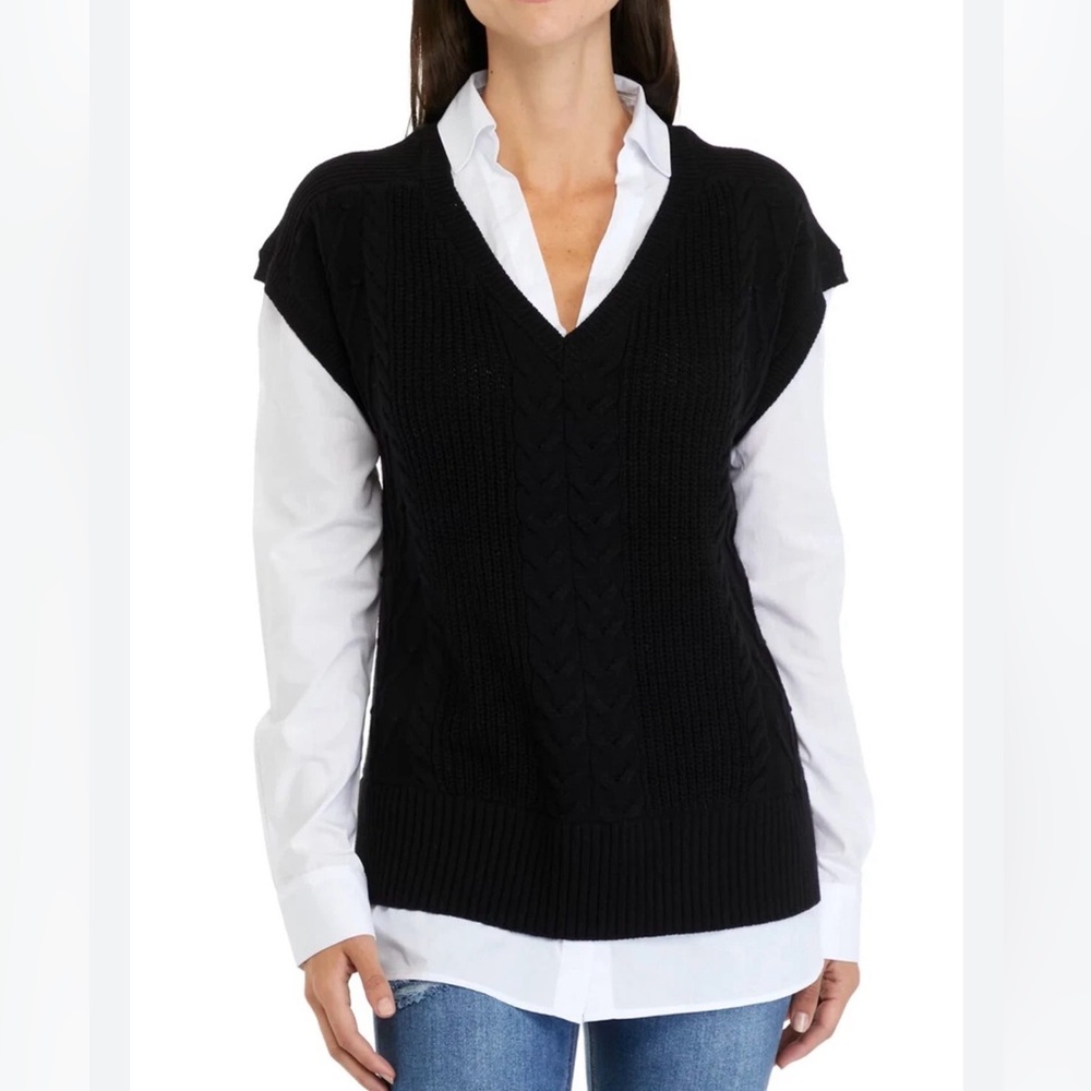 Crown & Ivy: Sweater vest / shirt Size: Small